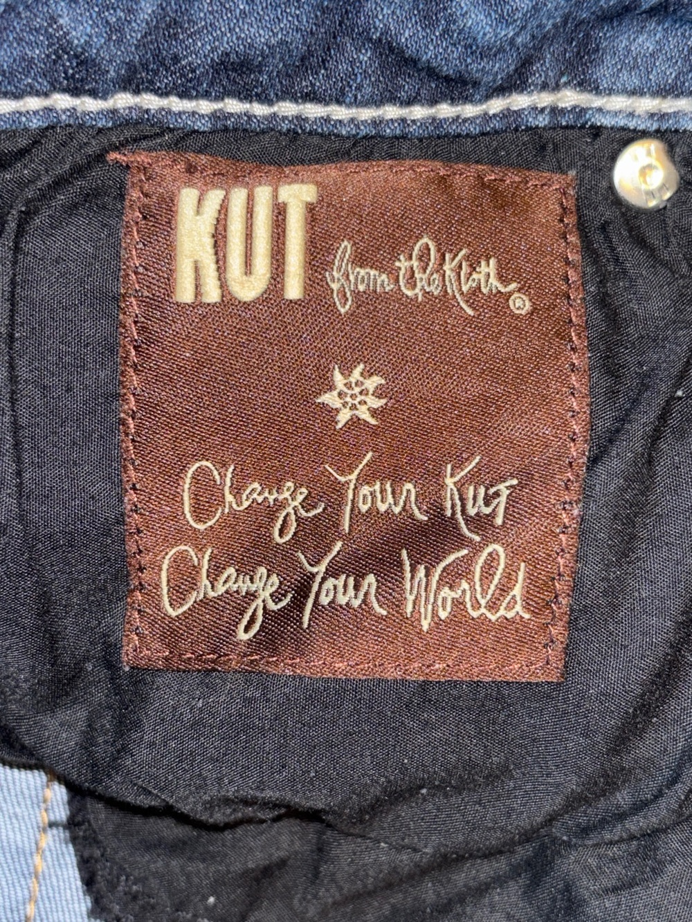 Kut from the Kloth Shorts SZ 6 - Picture 7 of 8